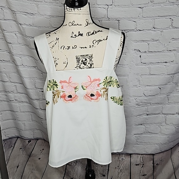 Show Me Your MuMu Tops - Show Me Your Mumu Ambres Tank in Bloom Size Medium